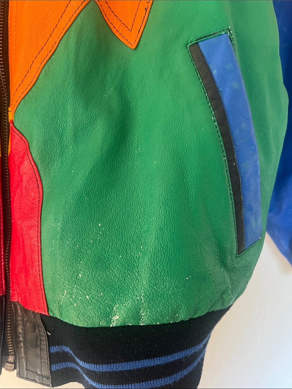 Colorblock Vintage Leather Bomber Jacket. Genuine Leather Shell - Picture 5 of 12